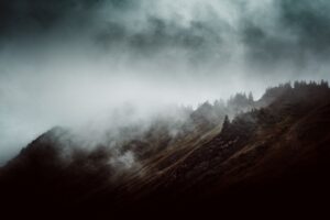 Fototapeta Mglisty Górski Krajobraz