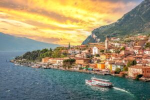 Fototapeta Limone Sul Garde