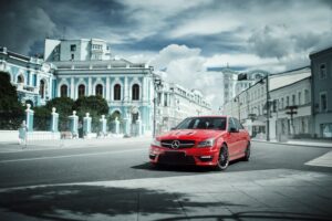 Fototapeta Czerwony Mercedes